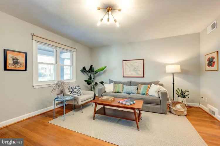 House For Sale in 1517, Montana Avenue Northeast, Washington, District of Columbia