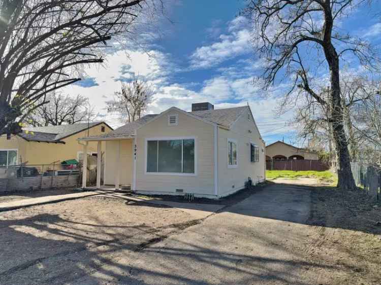 Single-family house For Sale in 3941, Lily Street, Sacramento, California