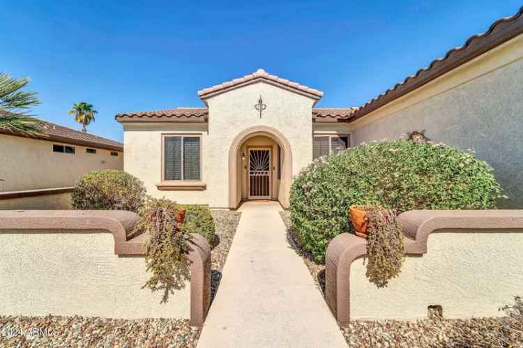 Single-family house For Sale in 16682, West Pacheco Court, Surprise, Arizona