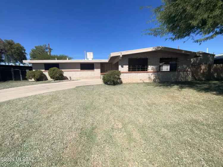 Single-family house For Sale in 8837, East 29th Street, Tucson, Arizona