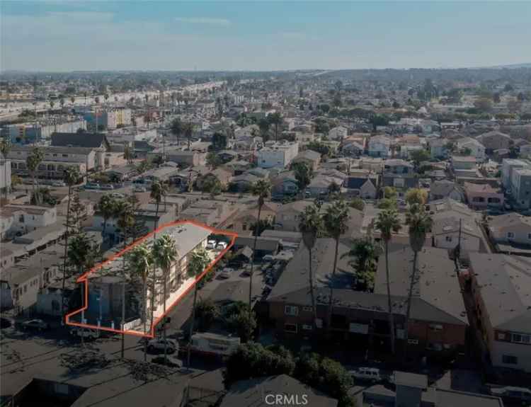 Multi-family house For Sale in 538, West 82nd Street, Los Angeles, California