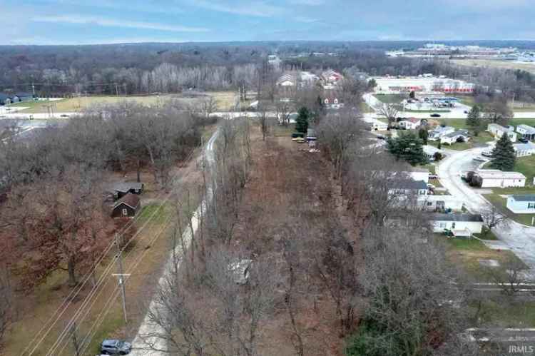 Single-family house For Sale in 16974, Douglas Road, Mishawaka, Indiana