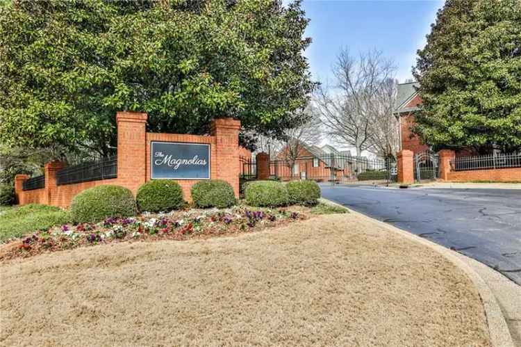 House For Sale in 7775, Georgetown Chase, Roswell, Georgia