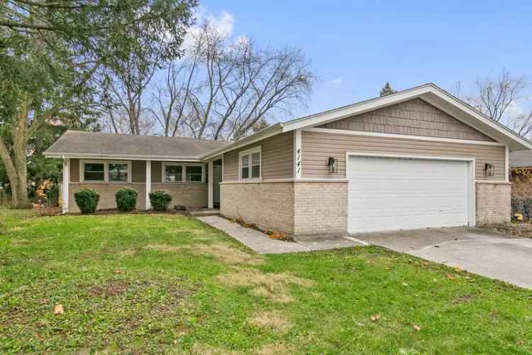 Single-family house For Sale in 4141, Applewood Lane, Matteson, Illinois