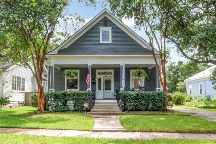 Single-family house For Sale in Mobile, Alabama