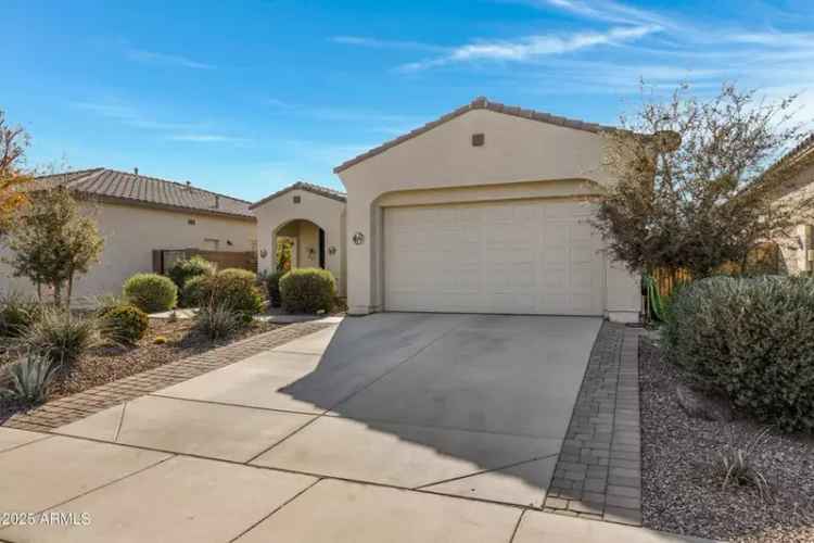 Single-family house For Sale in 369, West Glacier Bay Drive, San Tan Valley, Arizona