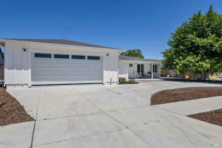 Multi-family house For Sale in 2113, Dennis Lane, Santa Rosa, California