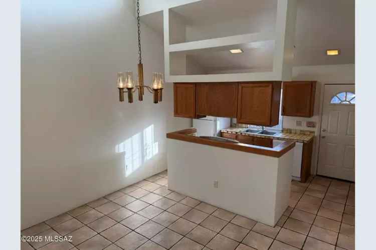 House For Sale in 2733, North Centre Court Drive, Tucson, Arizona