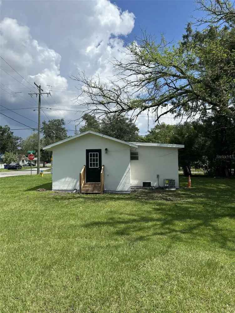 Single-family house For Sale in 7308, North Orleans Avenue, Tampa, Florida