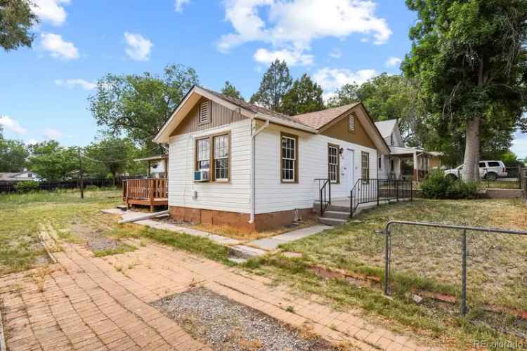 Single-family house For Sale in 816, Iowa Avenue, Colorado Springs, Colorado