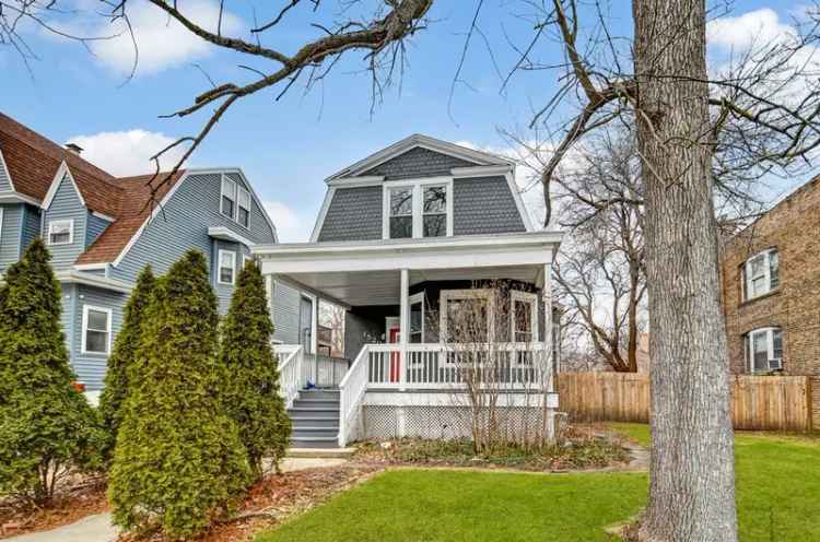 Single-family house For Sale in 1520, West 103rd Street, Chicago, Illinois