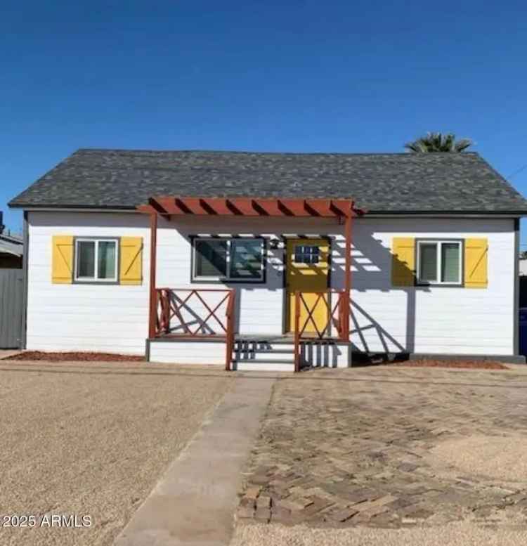 Single-family house For Sale in 1926, East Adams Street, Phoenix, Arizona