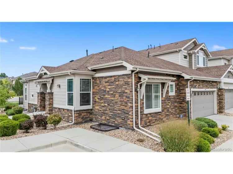 Single-family house For Sale in Centennial, Colorado