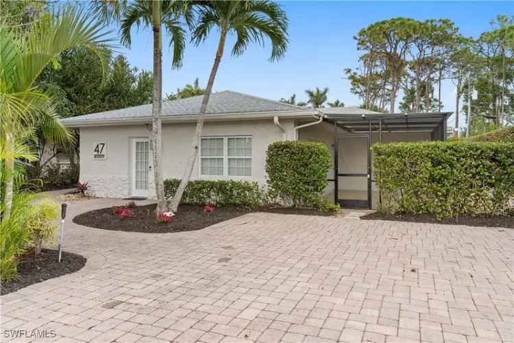 Single-family house For Sale in 47, 7th Street, Bonita Springs, Florida