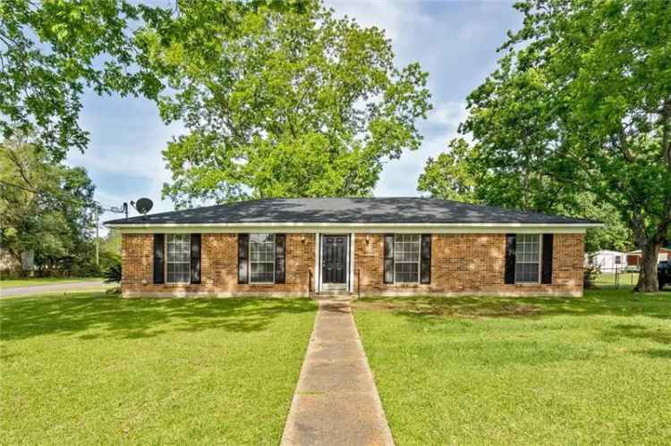 Single-family house For Sale in 4652, Diamond Avenue, Tillmans Corner, Alabama