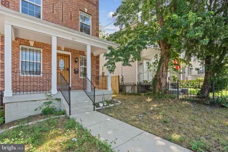 Single-family house For Sale in 1017, 48th Street Northeast, Washington, District of Columbia