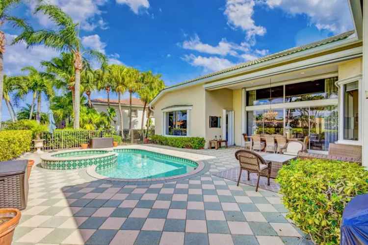 Single-family house For Sale in 9040, Lakes Boulevard, West Palm Beach, Florida