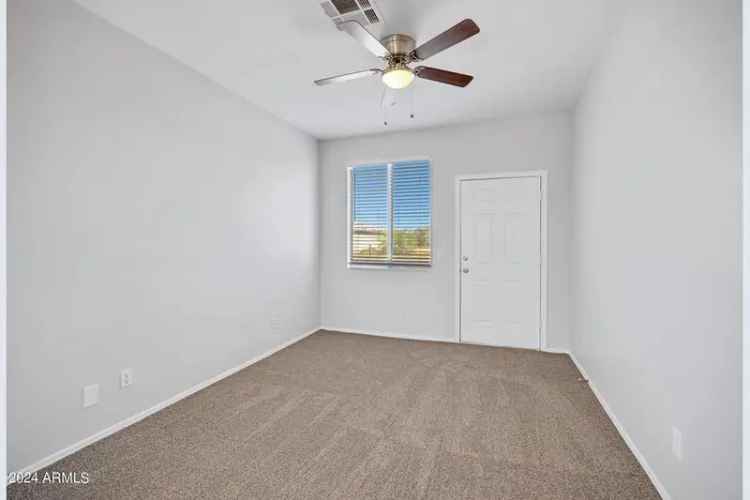 Single-family house For Sale in Arizona City, Arizona