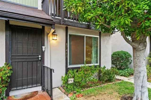 Single-family house For Sale in Los Angeles, California