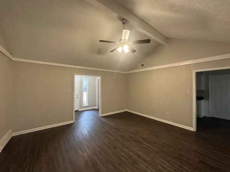 3 Bed 2 Bath Home for Rent 1432 sq ft