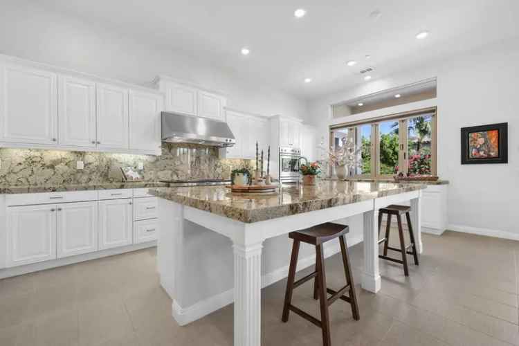 Single-family house For Sale in La Quinta, California