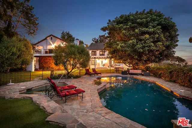 Single-family house For Sale in 1743, Westridge Road, Los Angeles, California