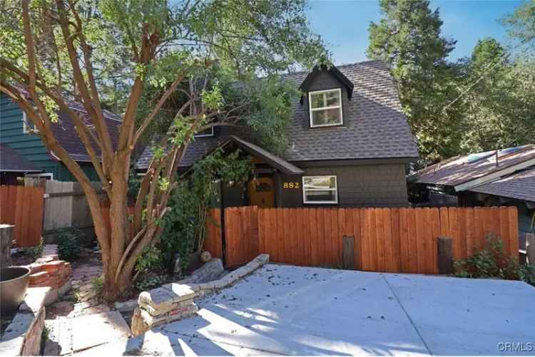 Single-family house For Sale in Lake Arrowhead, California