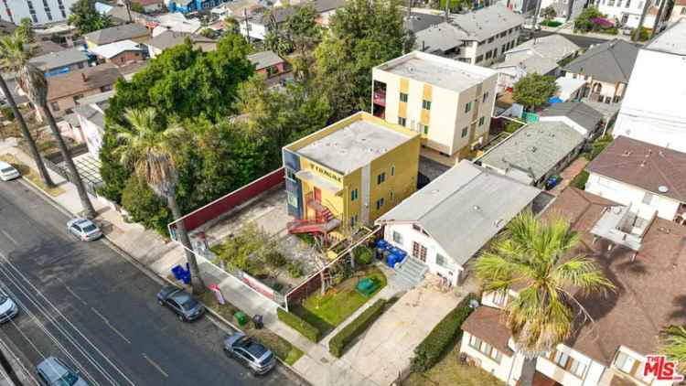 Multi-family house For Sale in Los Angeles, California