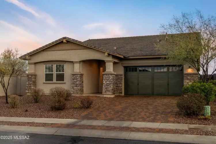 Single-family house For Sale in 1013, West Desert Firetail Lane, Oro Valley, Arizona