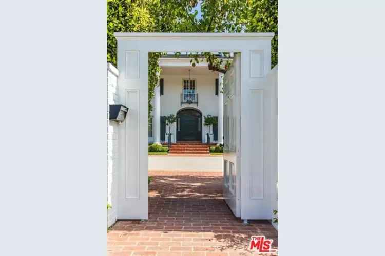 Single-family house For Sale in 620, North Beverly Drive, Beverly Hills, California