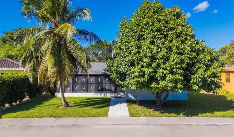 Single-family house For Sale in 1045, Northwest 47th Terrace, Miami, Florida