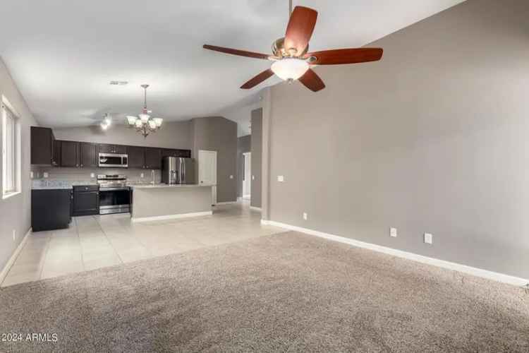 Single-family house For Sale in Casa Grande, Arizona