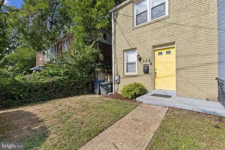 House For Sale in 308, 63rd Street Northeast, Washington, District of Columbia