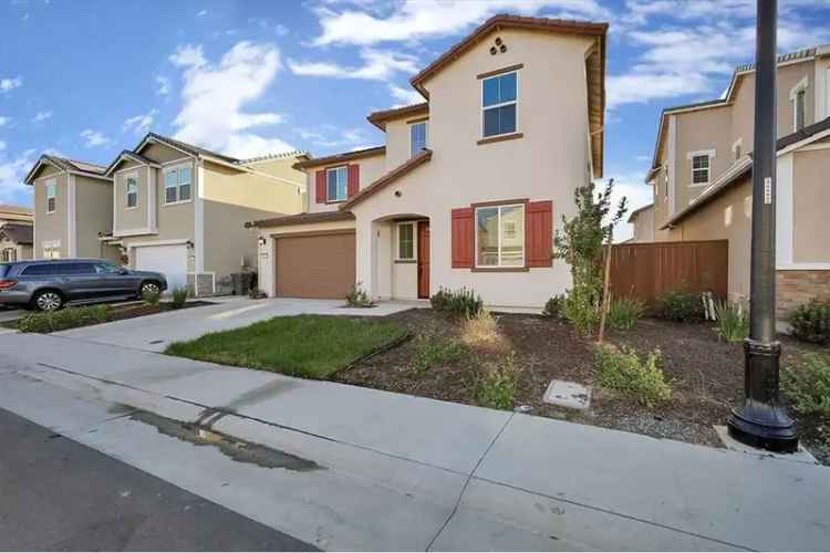 Single-family house For Sale in Roseville, California