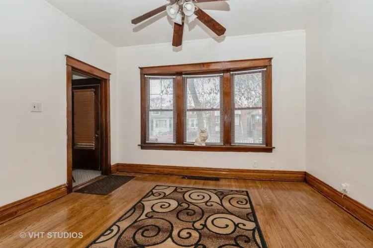 Single-family house For Sale in 1449, West 71st Street, Chicago, Illinois