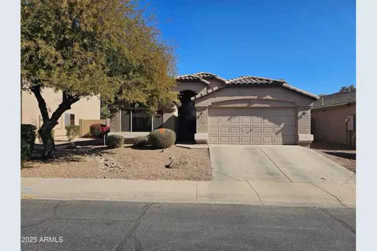 Single-family house For Sale in 21867, North Kirkland Drive, Maricopa, Arizona