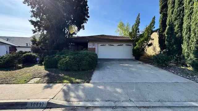 Single-family house For Sale in 10437, Hermanos Road, San Diego, California