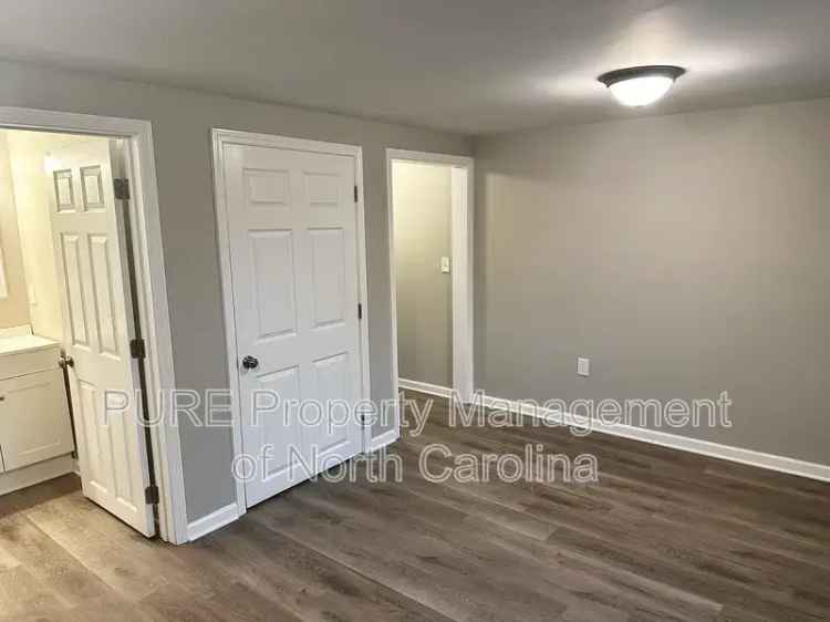 Newly Renovated 1-Bedroom Duplex Near I-85 Lexington NC