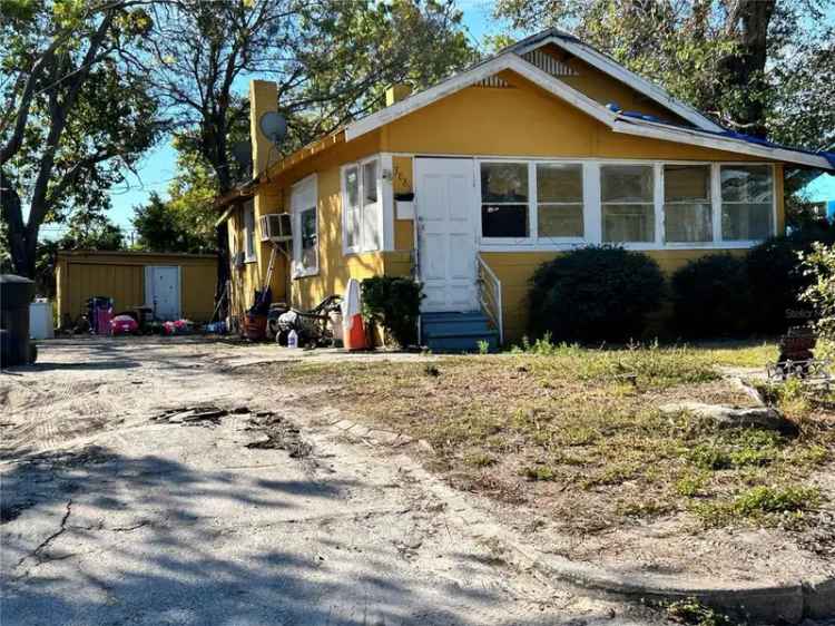 Single-family house For Sale in 3882, 13th Avenue South, Saint Petersburg, Florida