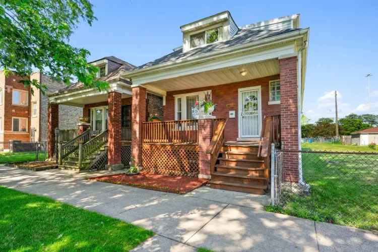 Single-family house For Sale in 7324, South Wabash Avenue, Chicago, Illinois