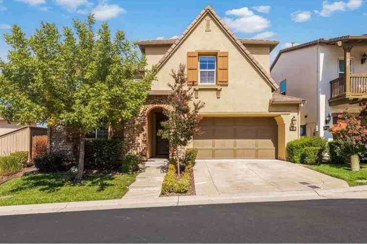 Single-family house For Sale in 2981, Beatty Drive, California