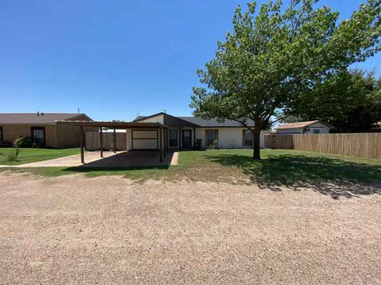 Single-family house For Sale in 505, Avenue J, Abernathy, Texas