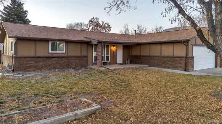 Single-family house For Sale in 6131, Xavier Court, Arvada, Colorado