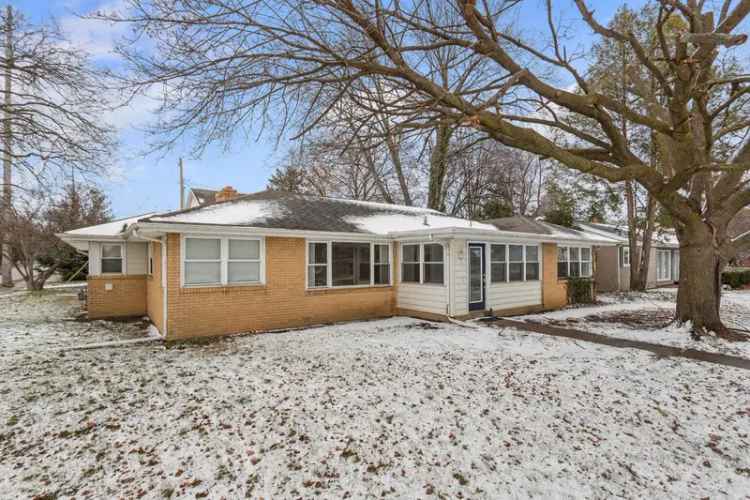 Multi-family house For Sale in 814, Ventura Road, Champaign, Illinois