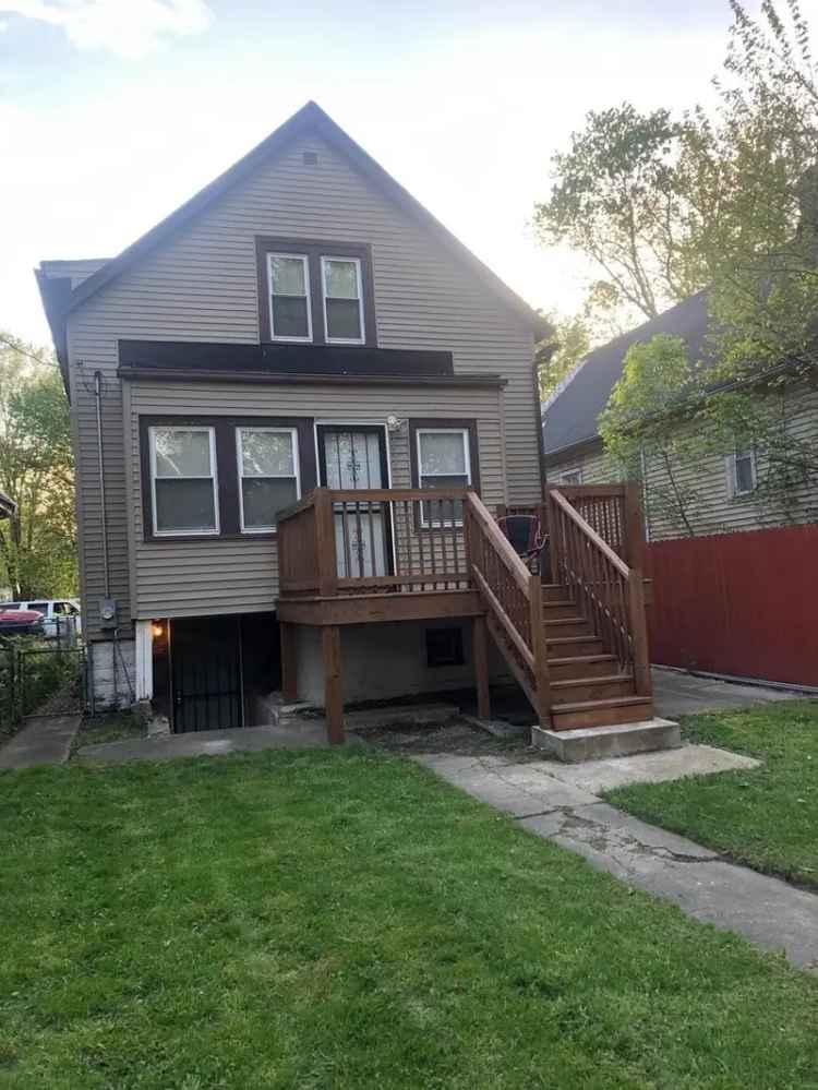 Single-family house For Sale in 11609, South Princeton Avenue, Chicago, Illinois