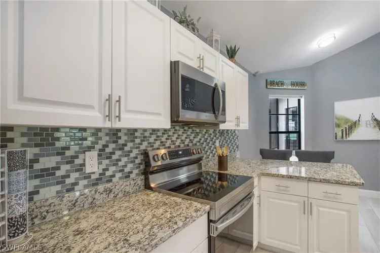 Single-family house For Sale in Bonita Springs, Florida