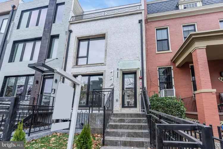 Multi-family house For Sale in 1121, Morse Street Northeast, Washington, District of Columbia