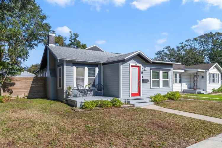 Single-family house For Sale in 2011, Dartmouth Avenue North, Saint Petersburg, Florida