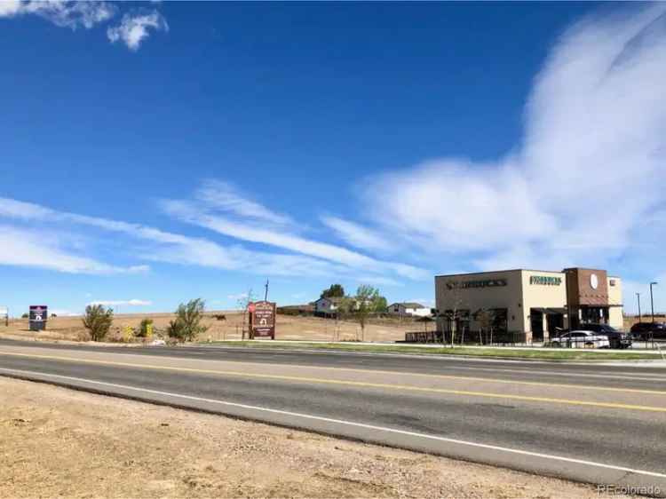 Single-family house For Sale in Arvada, Colorado