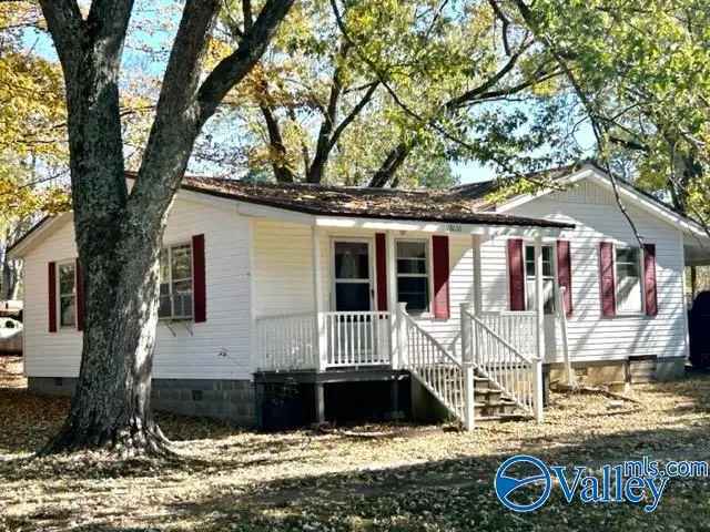 Single-family house For Sale in 18036, Alabama Highway 251, Athens, Alabama